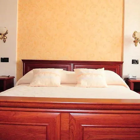 Impressa Hotel 3*